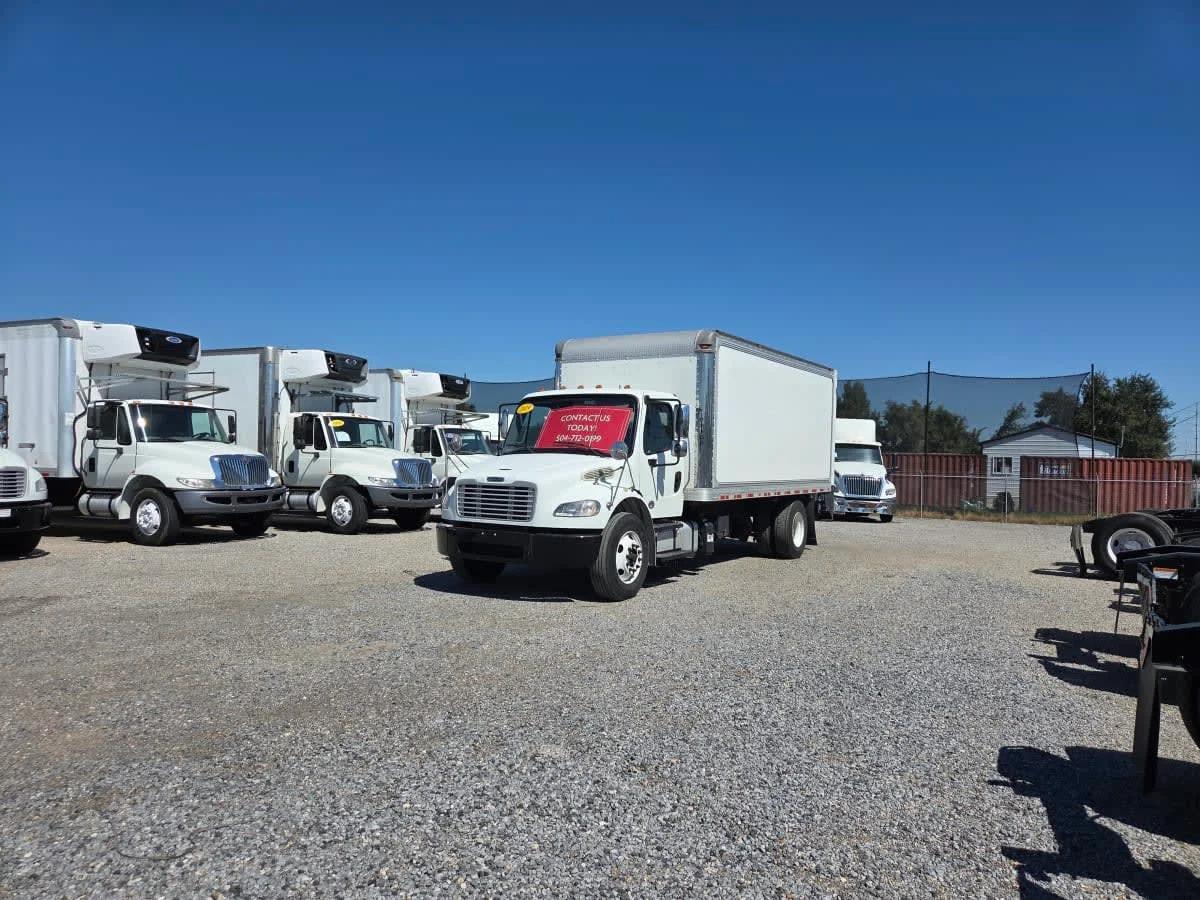 2019 Freightliner M2 106