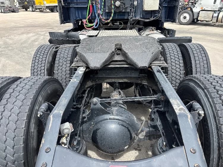2020 Volvo VNL 760 in Arlington, TX — photo 6