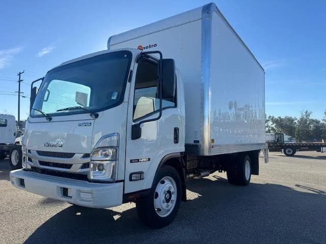 2025 Isuzu NRR in Fontana, CA — photo 2
