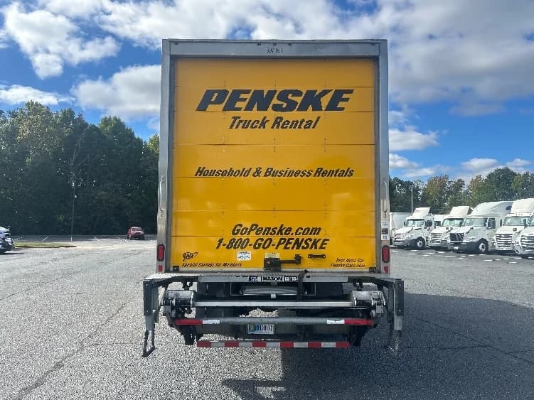 2022 Freightliner M2 106 in Charlotte, NC — photo 7