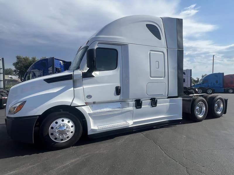 2022 Freightliner Cascadia