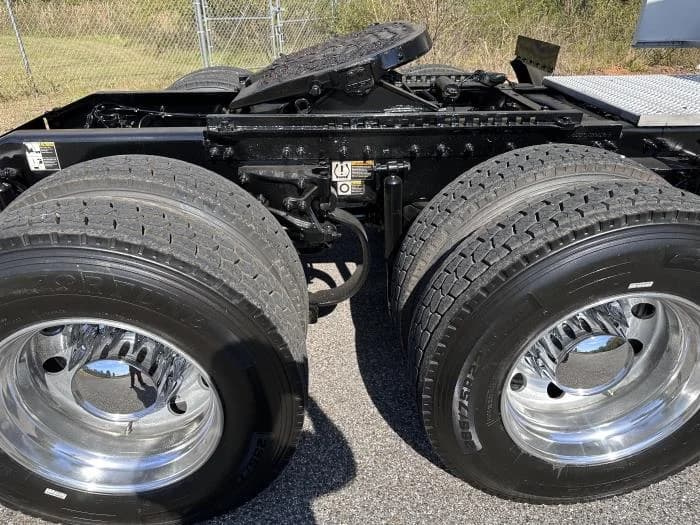 2022 Peterbilt 579 in Nashville, TN — photo 12