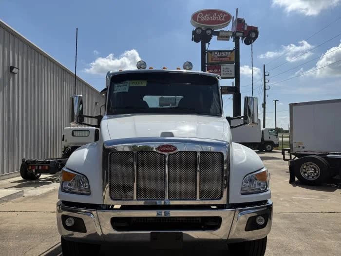 2026 Peterbilt 548 in Sealy, TX — photo 3