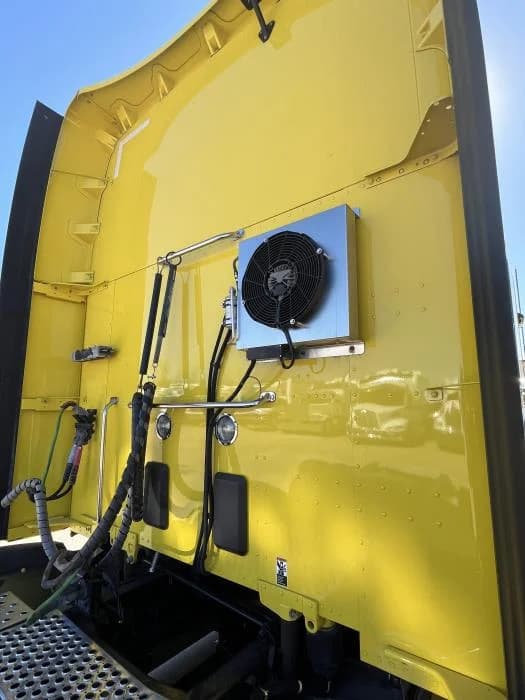 2021 Kenworth T680 in Kansas City, MO — photo 6