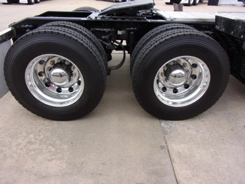 2021 Peterbilt 579 in Fort Smith, AR — photo 5