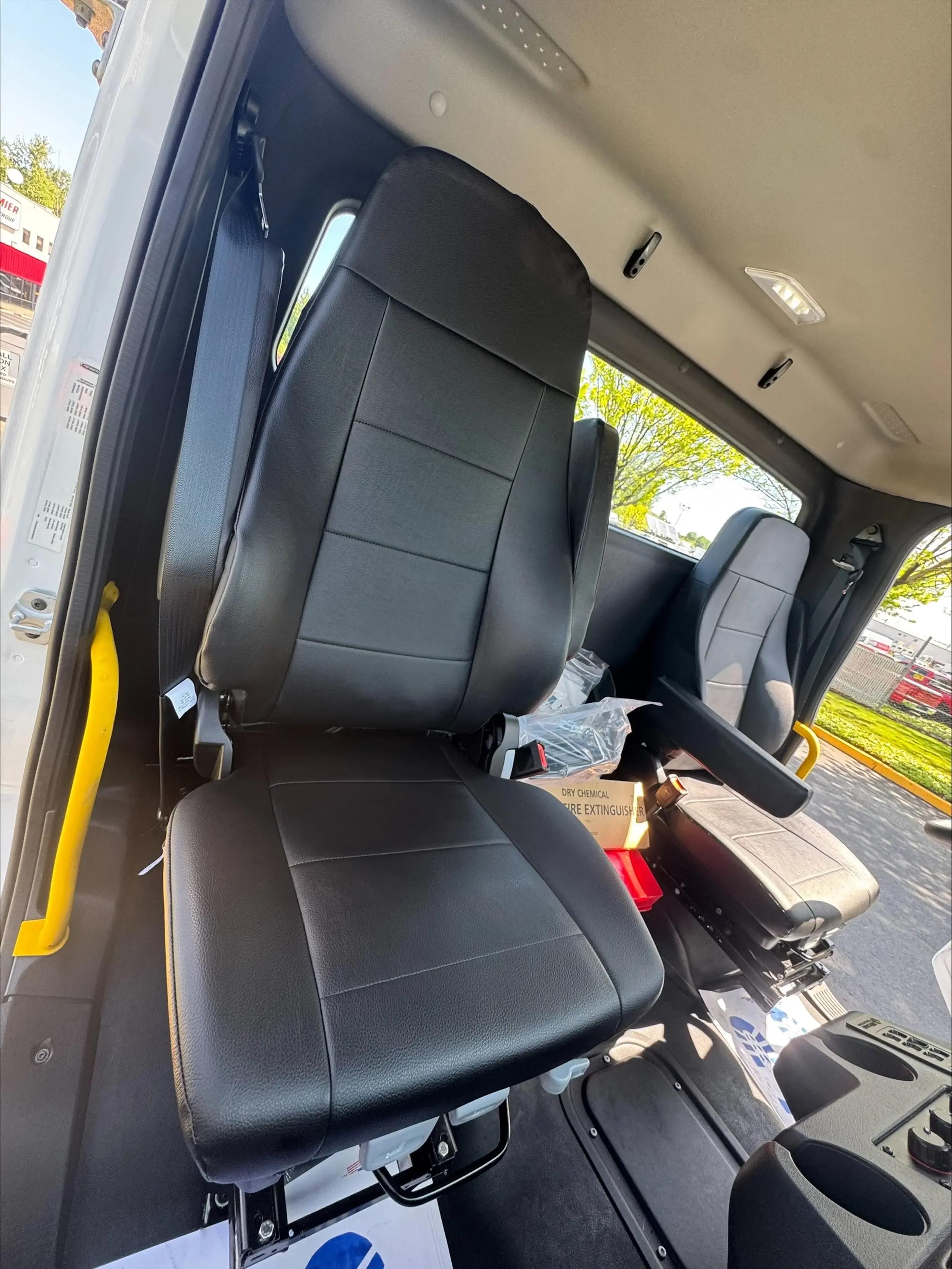 2025 Freightliner 108SD in Portland, OR — photo 15
