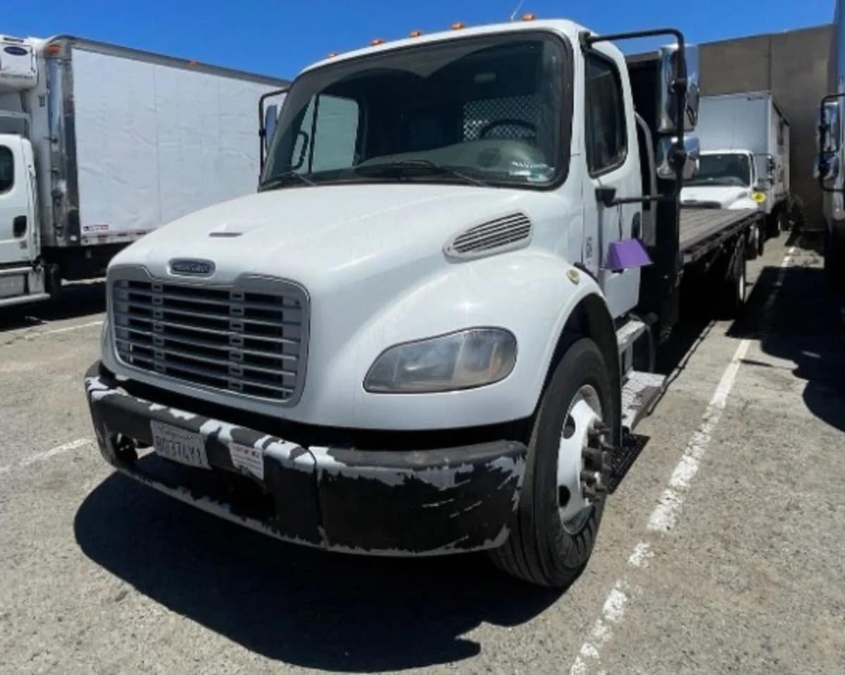 2016 Freightliner M2 106