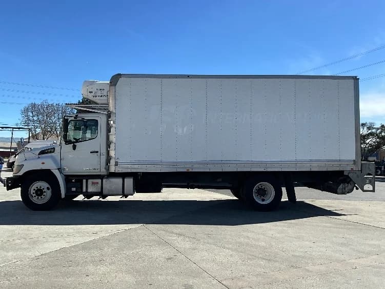2018 Hino 338 in West Sacramento, CA — photo 4