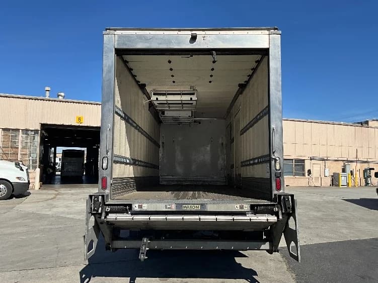 2018 Hino 338 in West Sacramento, CA — photo 8