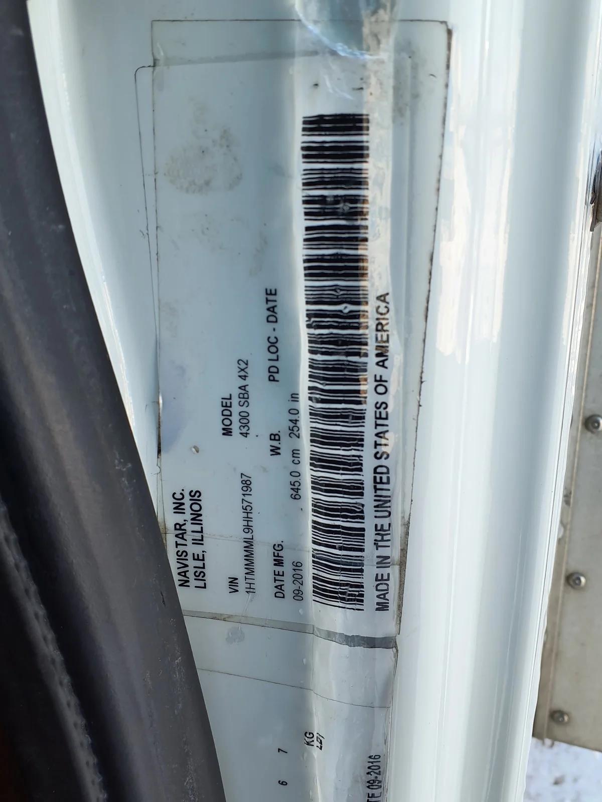 2017 International 4300 in Indianapolis, IN — photo 11