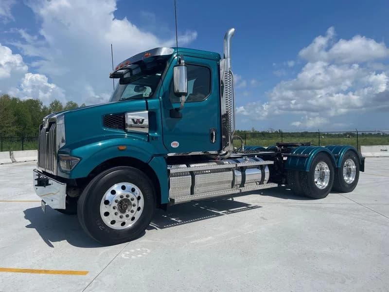 2025 Western Star 47X