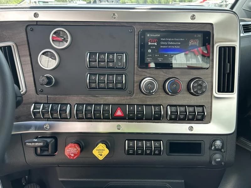 2026 Western Star 49X in Pittsburgh, PA — photo 15