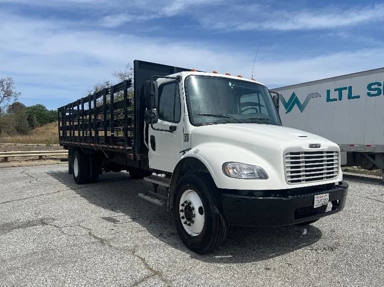 2021 Freightliner M2 106