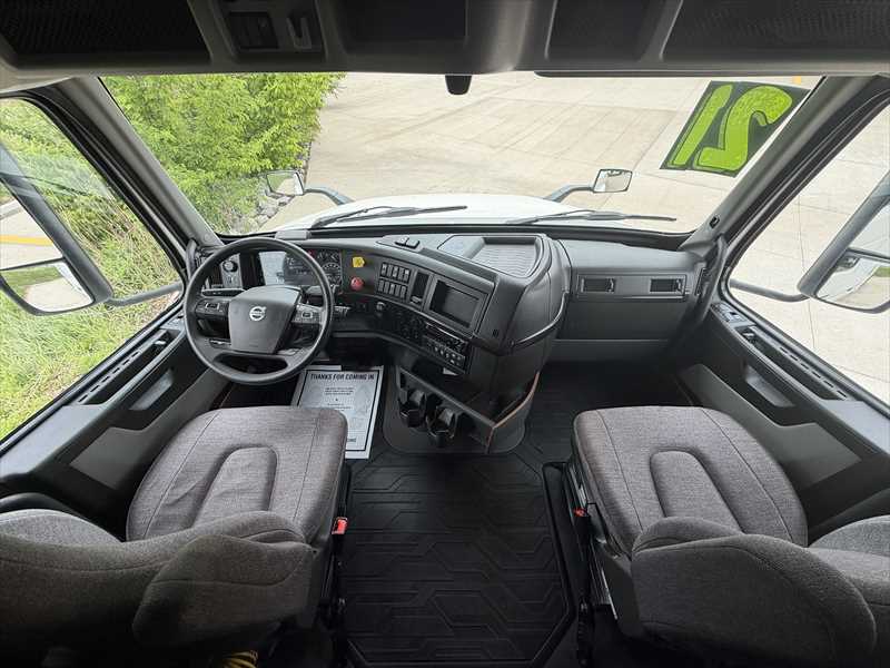 2021 Volvo in Springfield, MO — photo 14