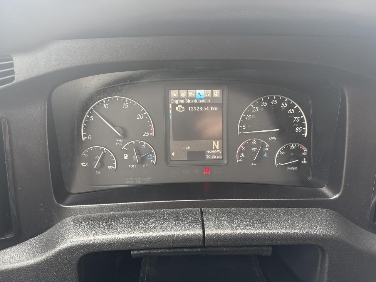 2023 Freightliner Cascadia in York Street Elmhurst, IL — photo 14