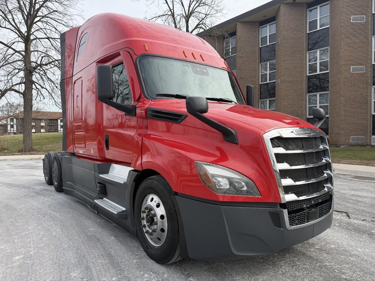 2023 Freightliner Cascadia in York Street Elmhurst, IL — photo 4