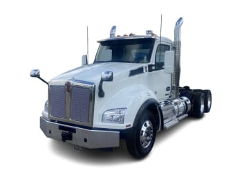 2027 Kenworth T880