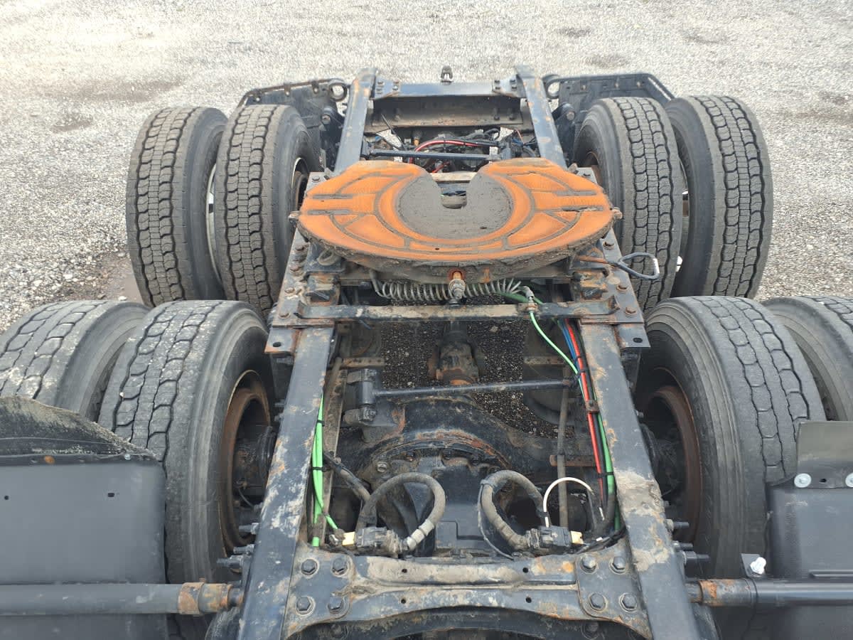 2021 Freightliner Cascadia in Taylor, MI — photo 12