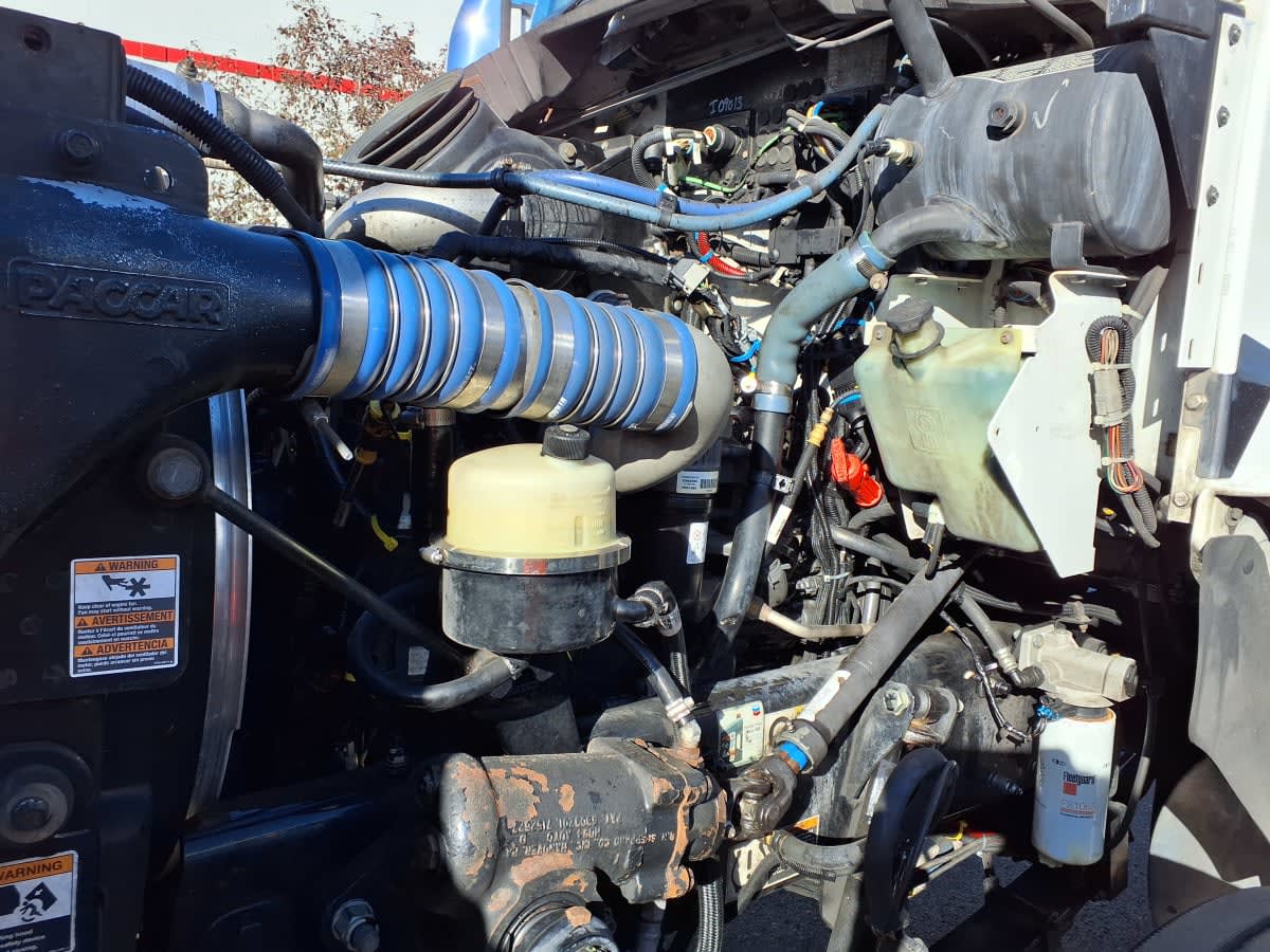 2020 Kenworth T370 in Minneapolis, MN — photo 8