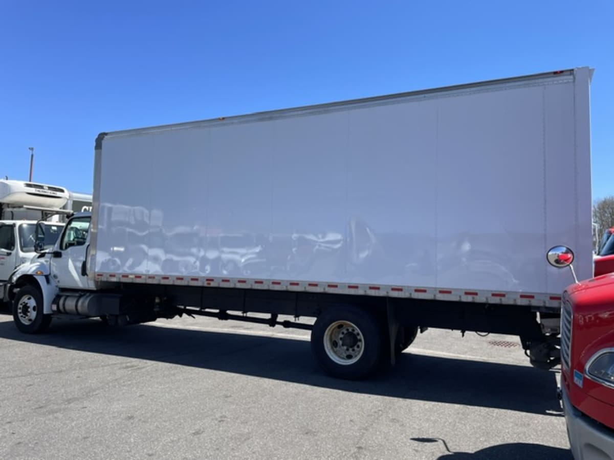 2019 International MV in Farmingdale, NY — photo 6