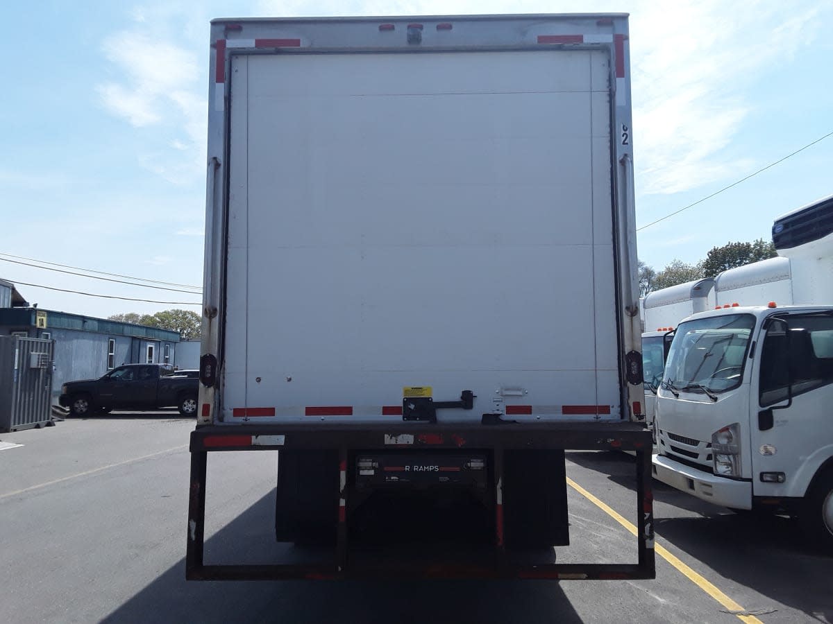 2018 Freightliner M2 106 in Salisbury, MA — photo 5