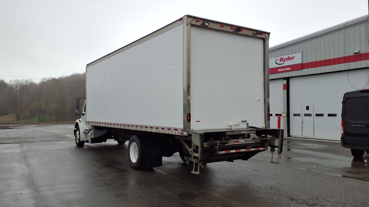 2018 Freightliner M2 106 in Salisbury, MA — photo 6