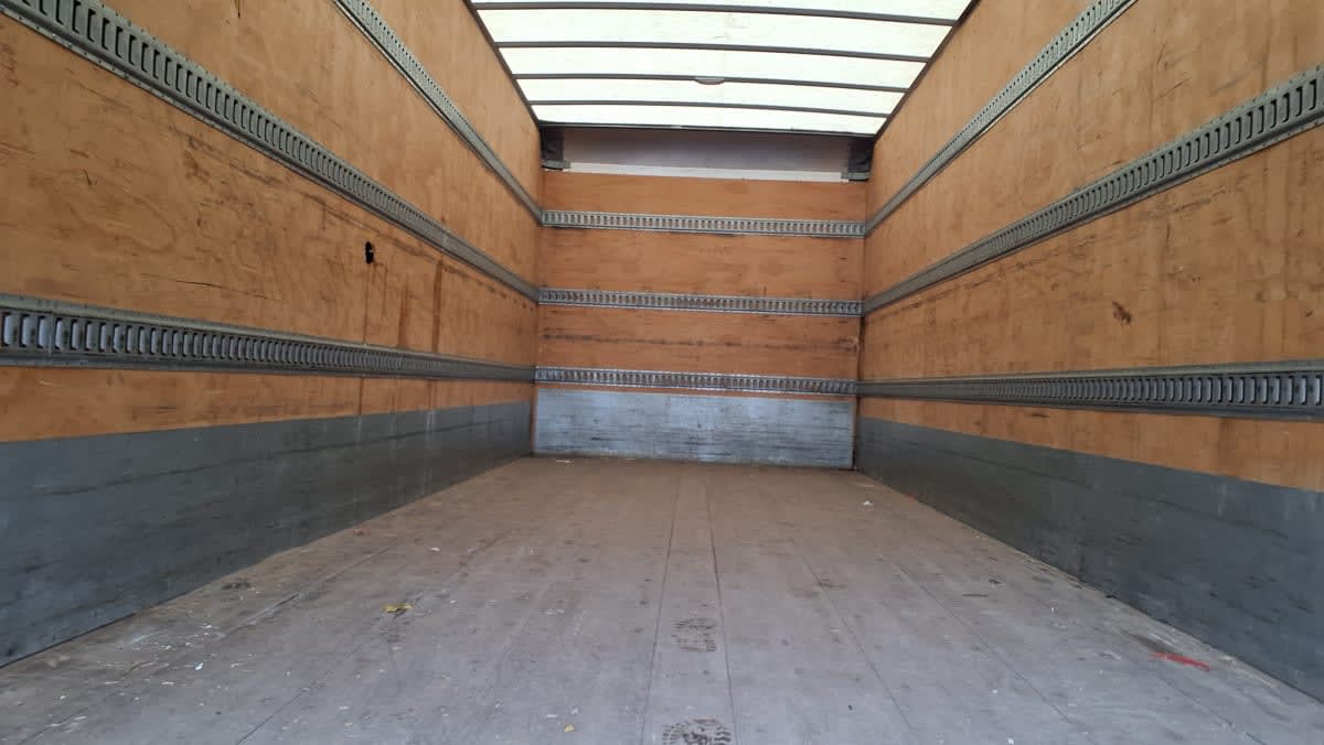 2018 Freightliner M2 106 in Salisbury, MA — photo 8