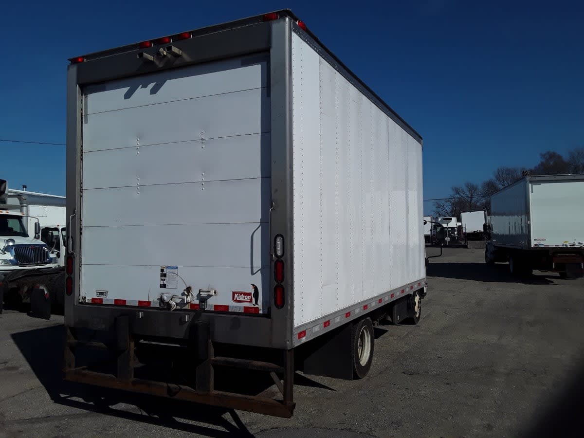 2018 Isuzu NRR in Salisbury, MA — photo 4