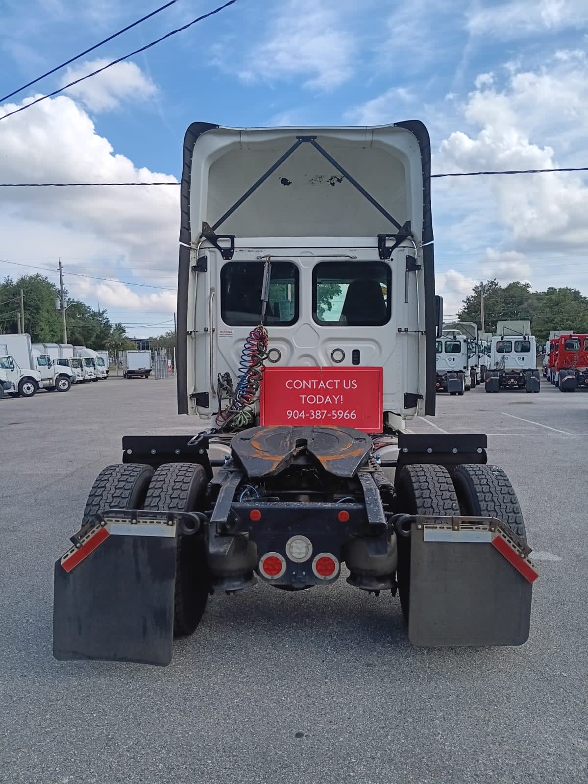 2018 Freightliner Cascadia in Jacksonville, FL — photo 5