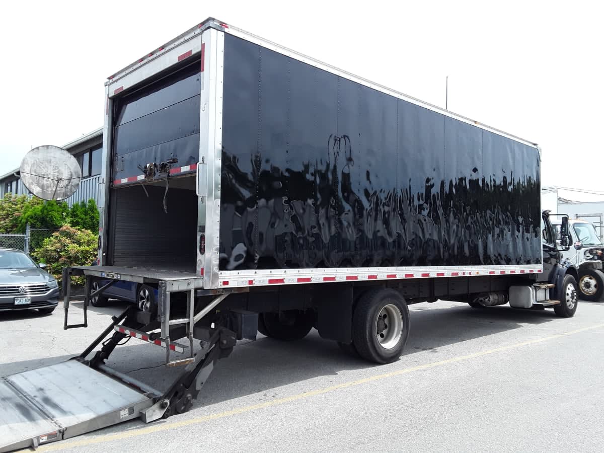 2018 Freightliner M2 106 in Salisbury, MA — photo 4