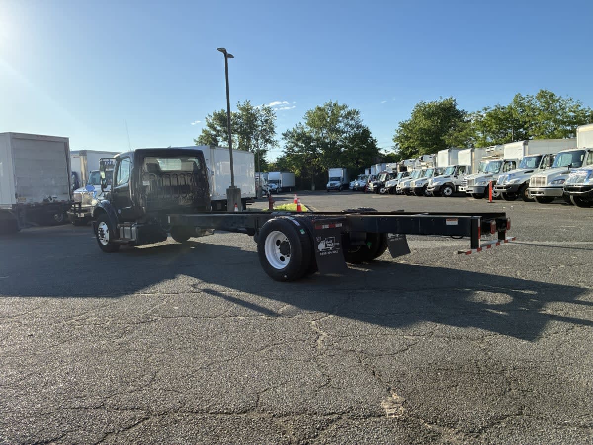 2018 Freightliner M2 106 in Newark, NJ — photo 6