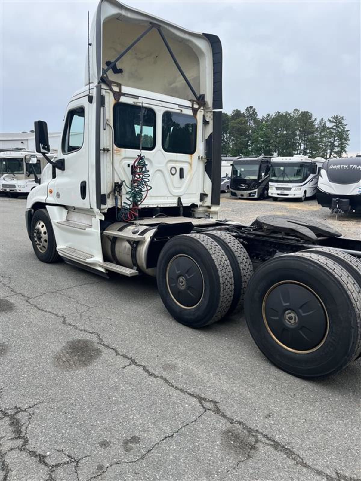 2018 Freightliner Cascadia in Ashland, VA — photo 6
