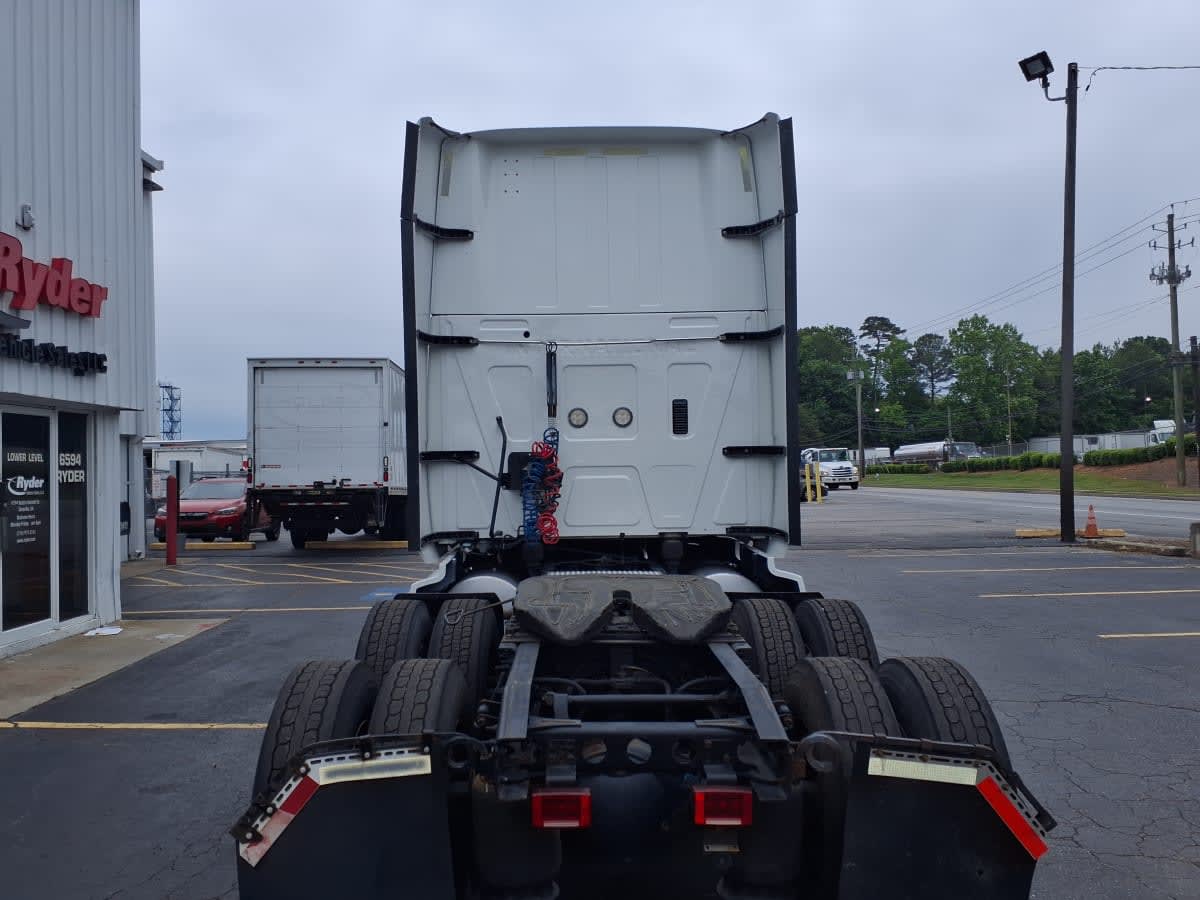 2020 International LT in Doraville, GA — photo 5