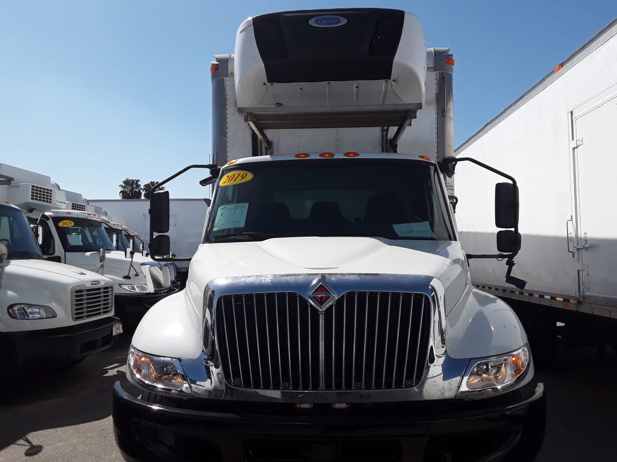 2019 International MV in Montebello, CA — photo 2