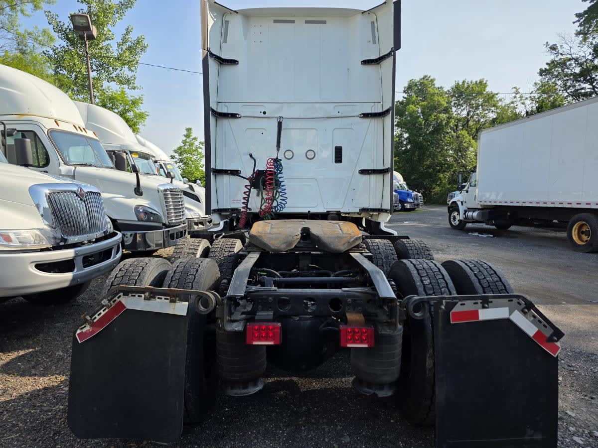 2020 International LT in Bensalem, PA — photo 5