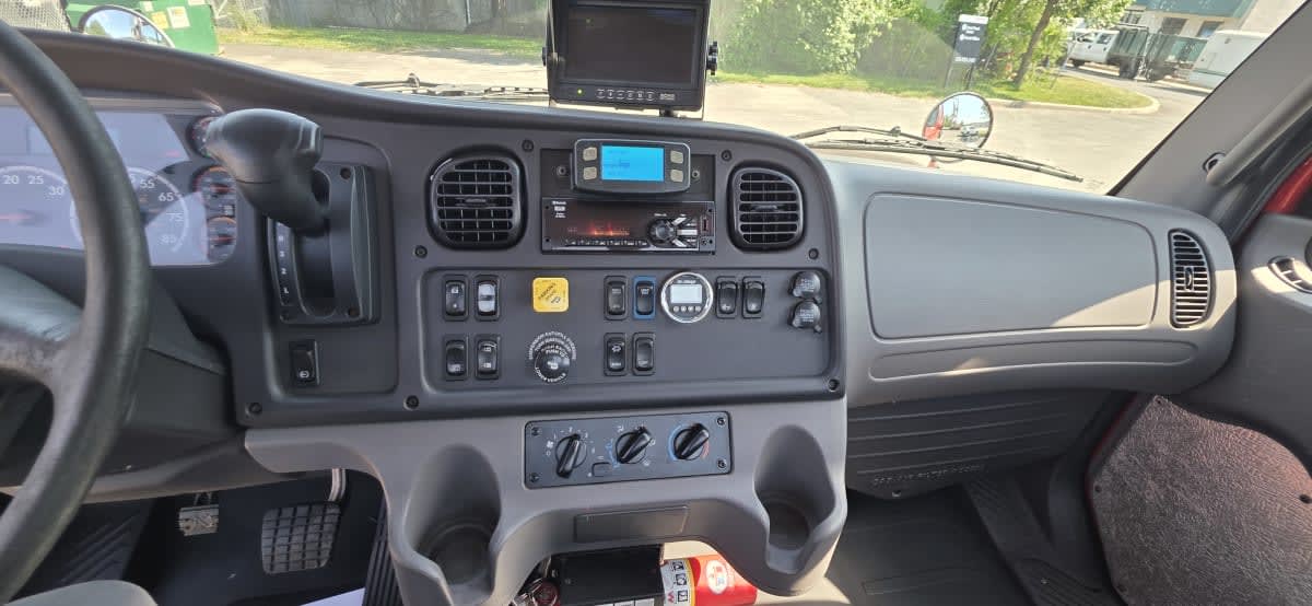2020 Freightliner M2 106 in Bensalem, PA — photo 11