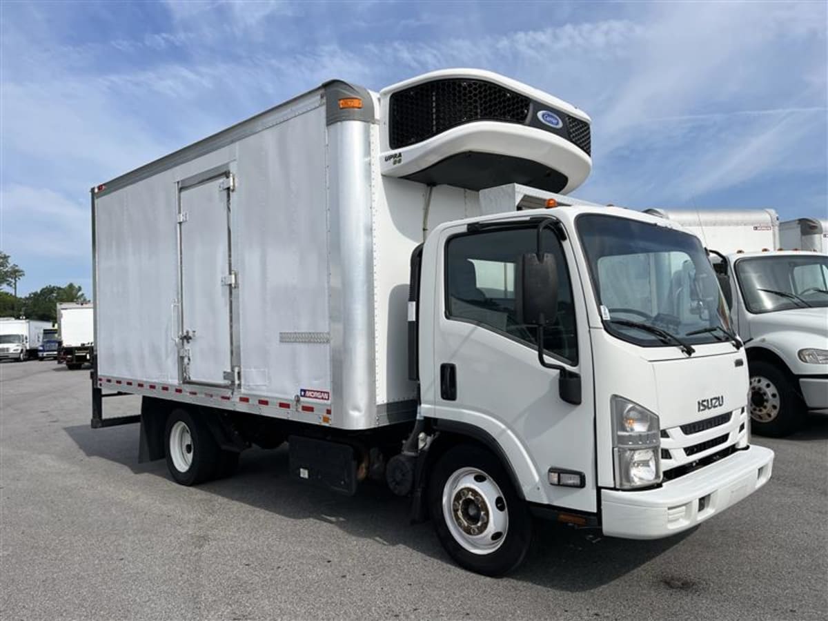 2019 Isuzu NQR in Beltsville, MD — photo 3