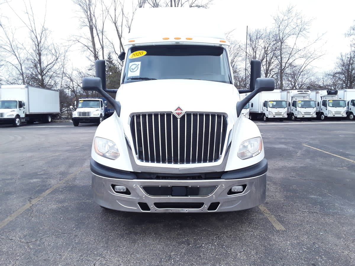 2020 International LT in Hilliard, OH — photo 2