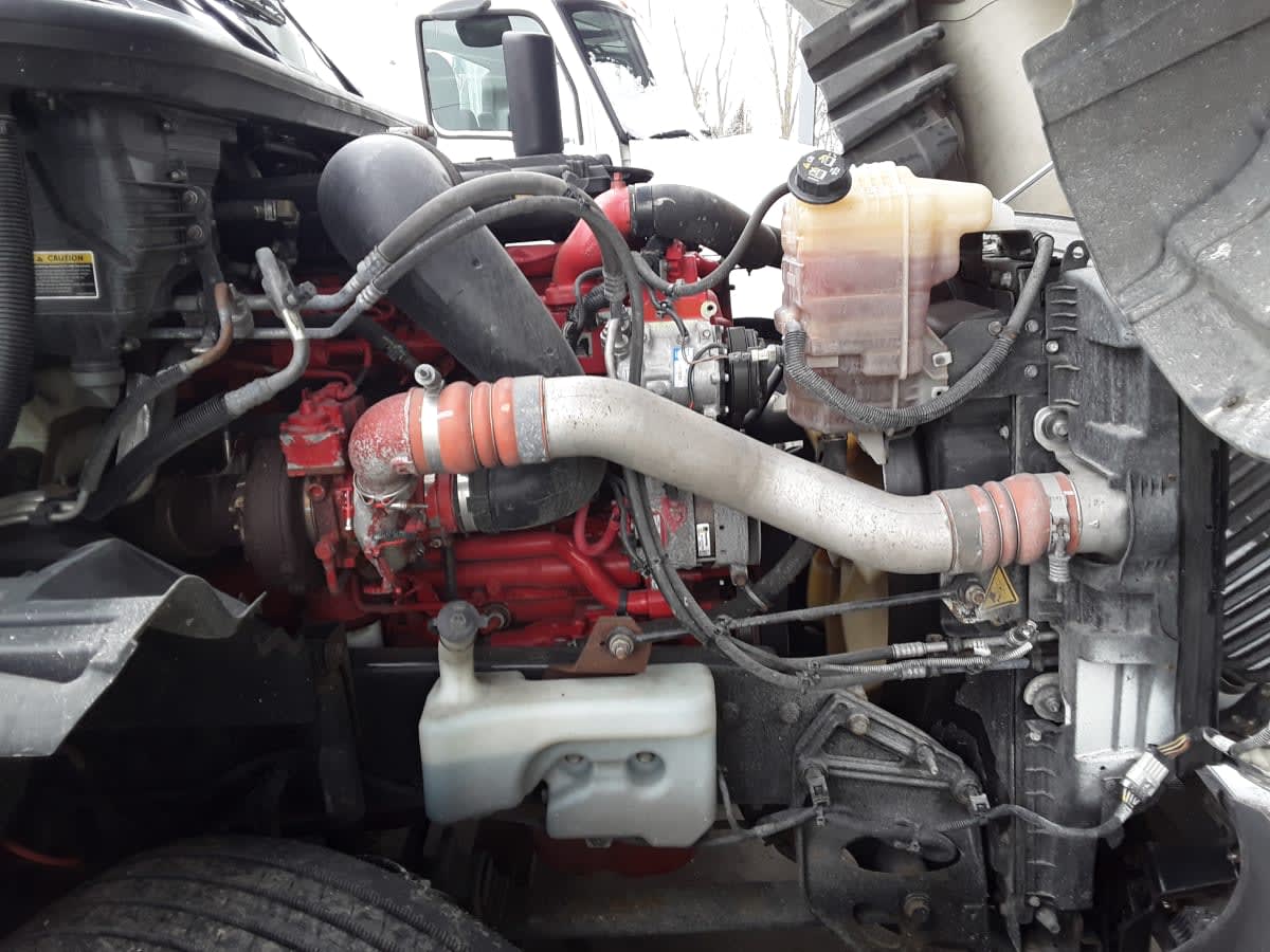 2020 International LT in Hilliard, OH — photo 9