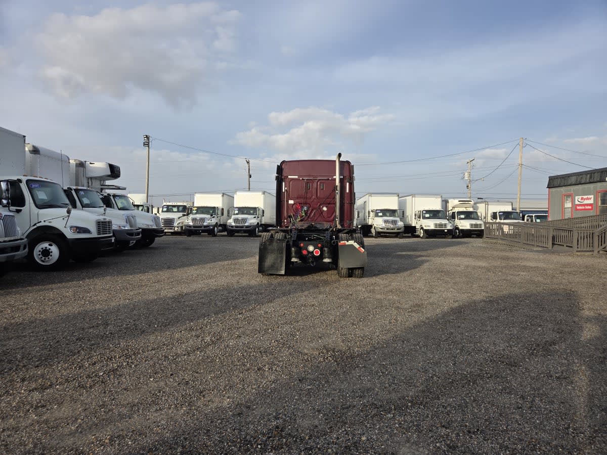 2020 Freightliner Cascadia in St. Rose, LA — photo 5