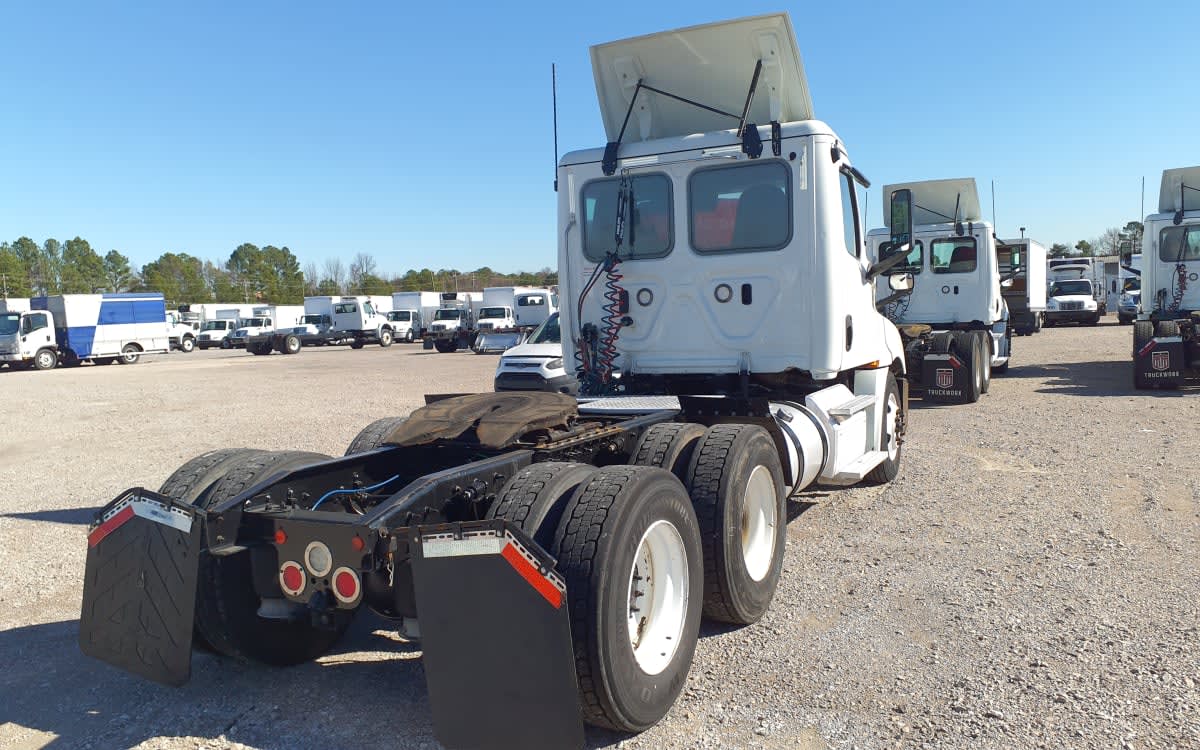 2019 Freightliner in Birmingham, AL — photo 4