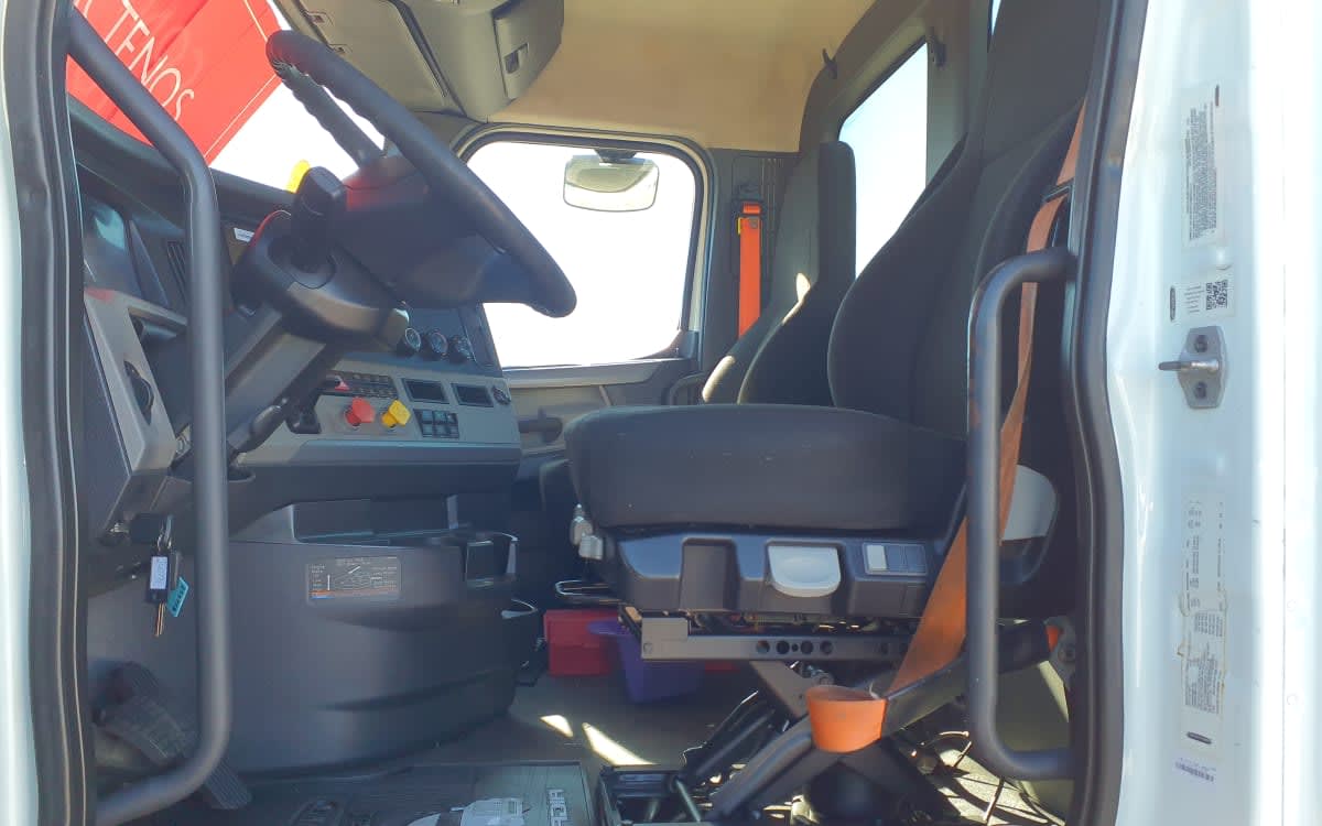 2019 Freightliner in Birmingham, AL — photo 7