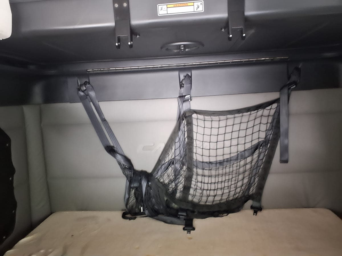 2020 Freightliner Cascadia in Davie, FL — photo 8