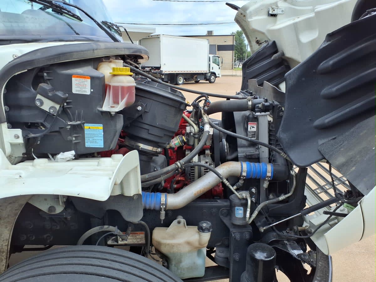 2020 Freightliner M2 106 in Dallas, TX — photo 11