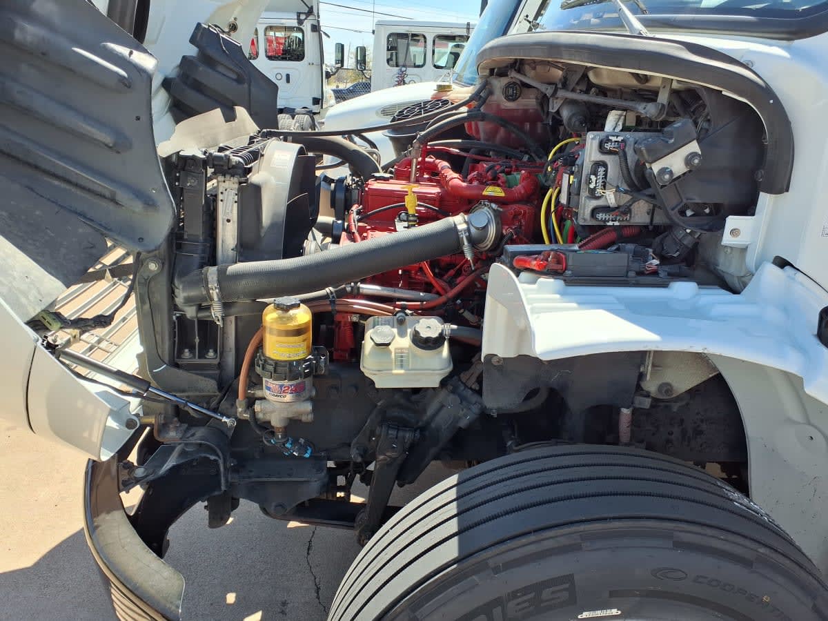 2020 Freightliner M2 106 in Dallas, TX — photo 10