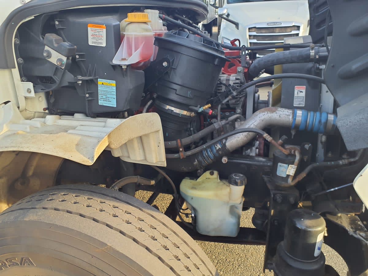 2020 Freightliner M2 106 in Springfield, MA — photo 12