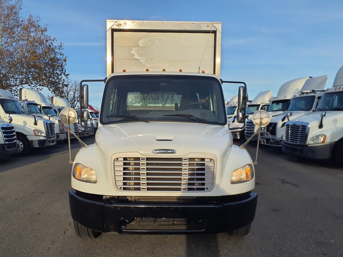2020 Freightliner M2 106 in Springfield, MA — photo 2