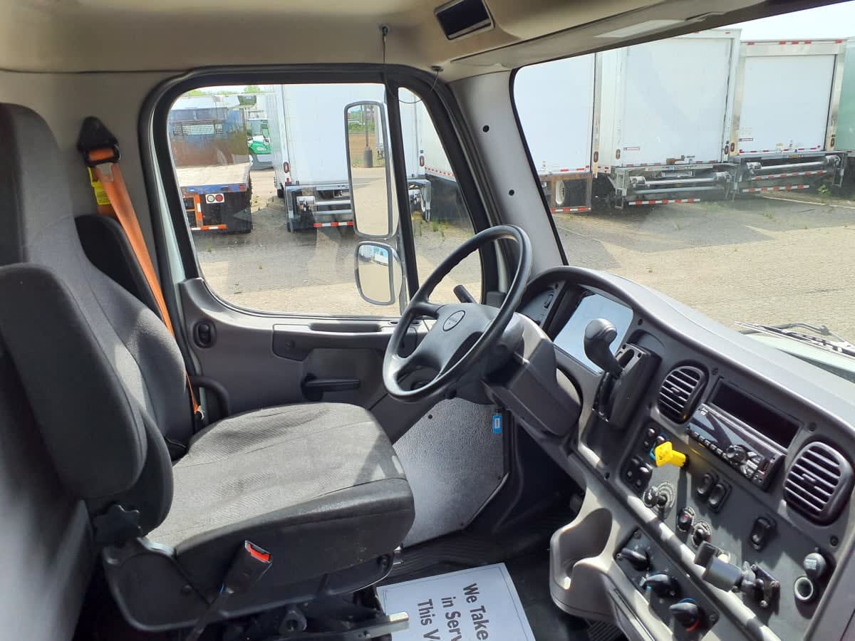 2020 Freightliner M2 106 in Wayland, MI — photo 7