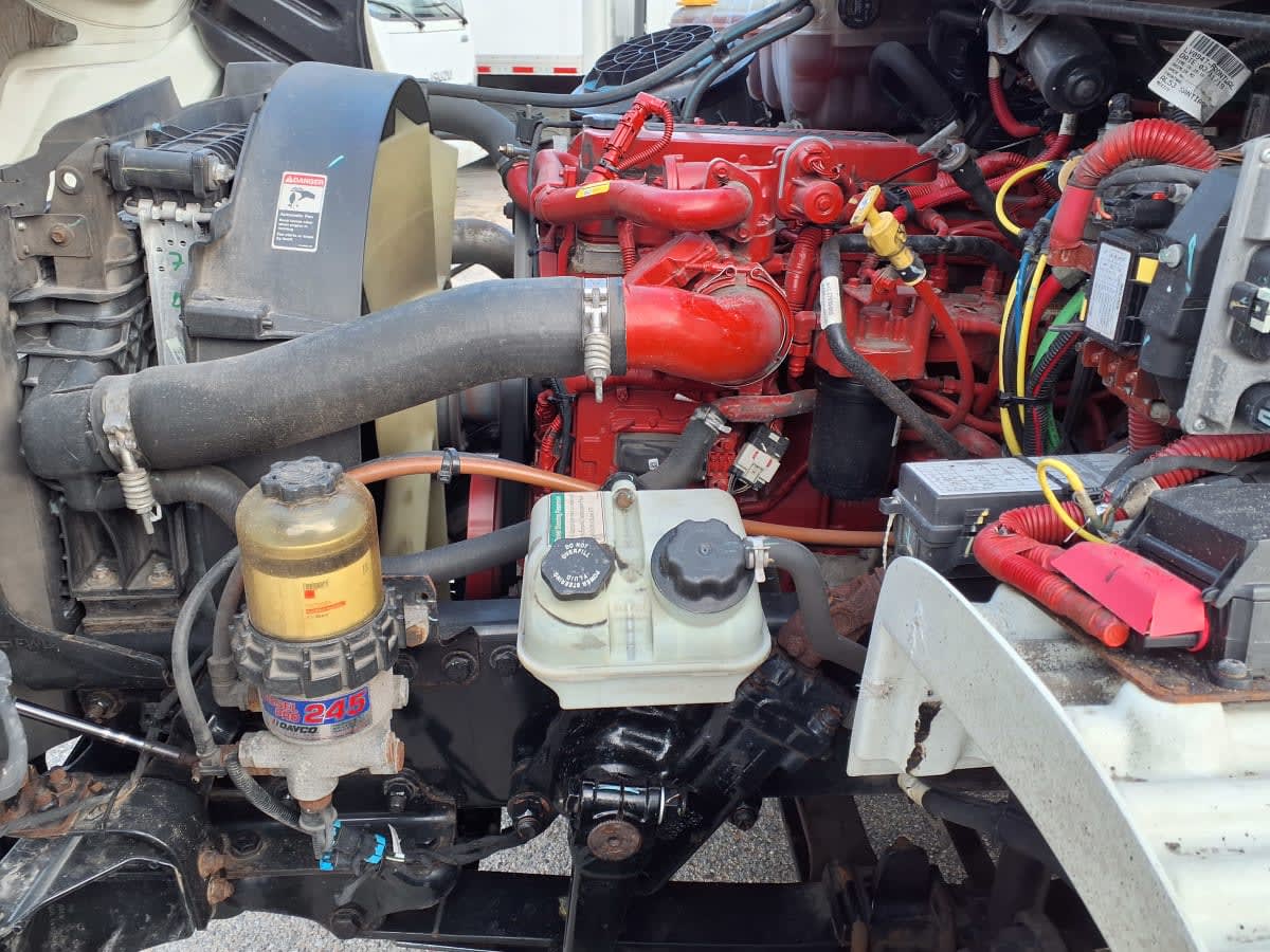 2020 Freightliner M2 106 in Warwick, RI — photo 9