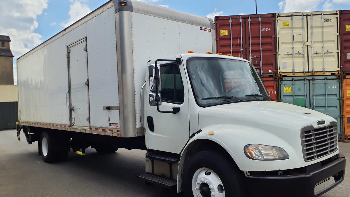 2020 Freightliner M2 106 in Springfield, MA — photo 3
